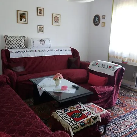 Apartment Kuca Sa Apartmanom